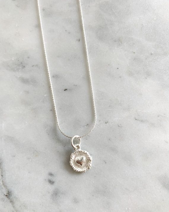 Collar mini moneda Corazon