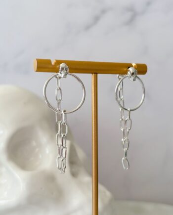 Calaveritas y cadenas